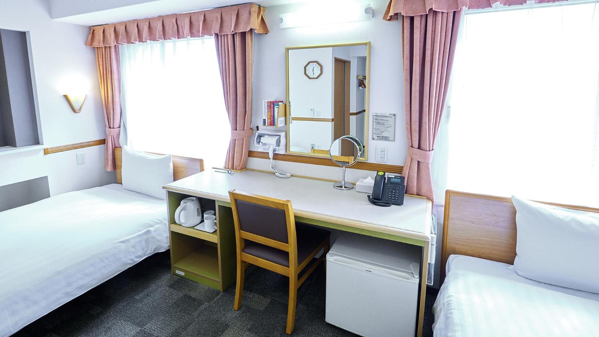 Toyoko Inn Shonan Hiratsuka Eki Kita Guchi No 1 Zimmer foto